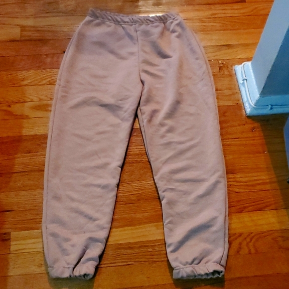 PrettyLittleThing Pants - Pretty little Thing Sweatpants